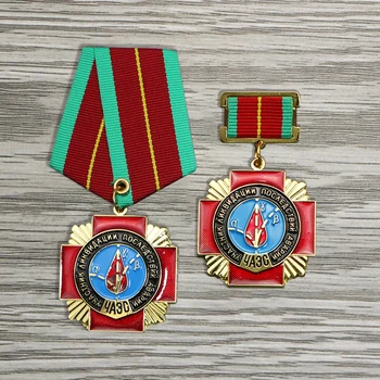 Ukrajina Černobyľskej Jadrovej Elektrárne Výbuchu Záchranár Medaila Hrdina Zachrániť Medaila Odznak Preklopke Kolíky ZSSR CCCP