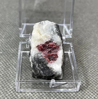 NOVÉ! 100% Prírodné Rumelková kameň Originálne červený Kameň Liečivý Kryštál a Nerastov, Vzorky (rámček veľkosť 3.4 cm)